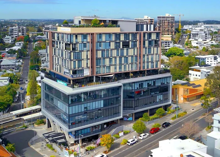 Essence Suites Taringa Brisbane